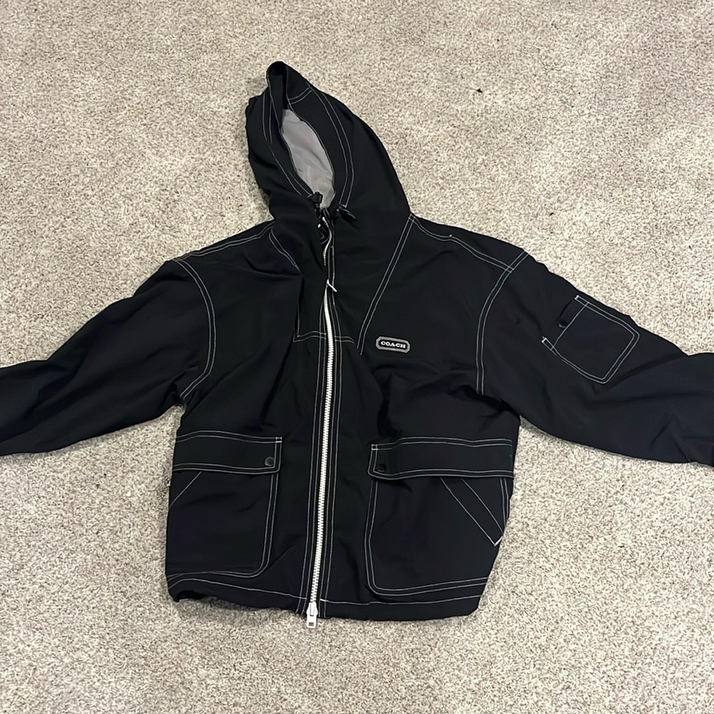 COACH MEN'S LIGHTWEIGHT WINDBREAKER
